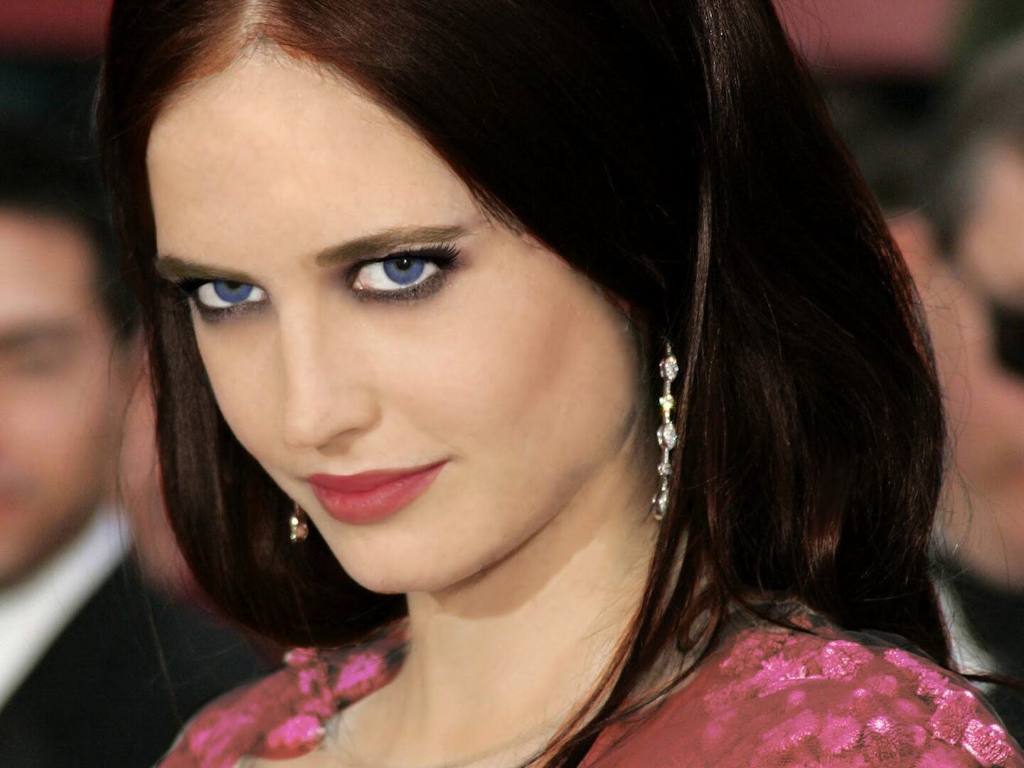 découvrez la fascinante connexion entre walter green et eva green, deux personnalités qui traversent les mondes du cinéma et de l'art. explorez leur parcours, leurs projets communs et l'impact de leur collaboration sur l'industrie. plongez dans l'univers captivant de ces artistes talentueux.